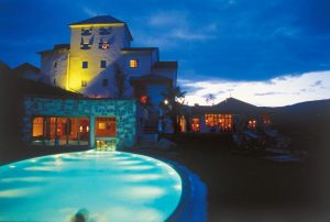 Romantik-Hotel-Turm-La-torre-del-13°-secolo-1024x689